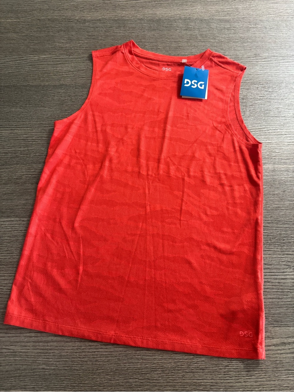 DSG Boys Jacquard Movement Camo Tank Size Large Cabana Coral Mesh Lightweight